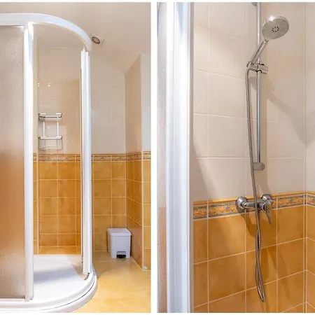 Lanzada Holidays Apartment *
