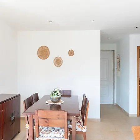 Lanzada Holidays Apartment *